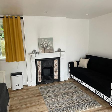 A Lovely One Bed Flat In North Finchley Exterior foto